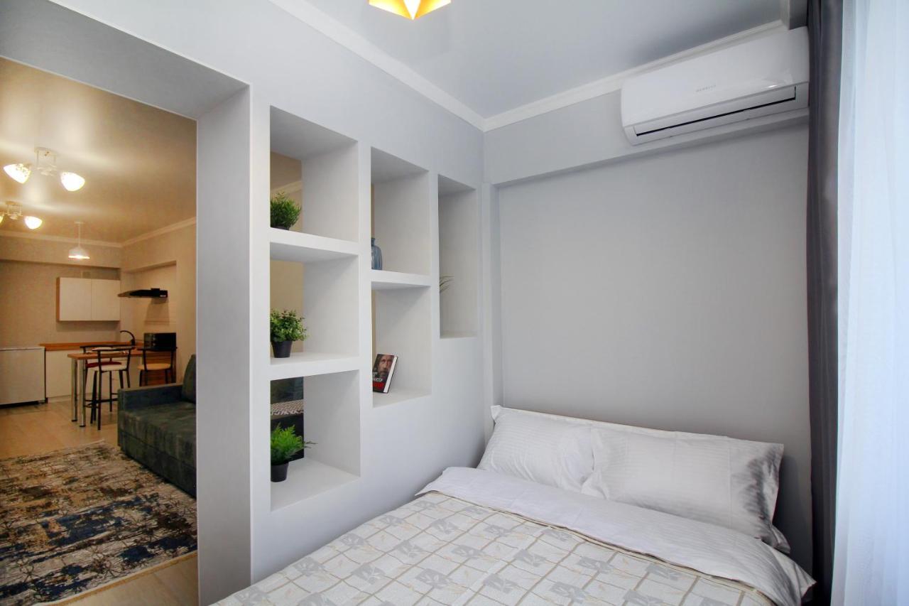 Cozy Studio In The Best Area! 5 アルマトイ エクステリア 写真