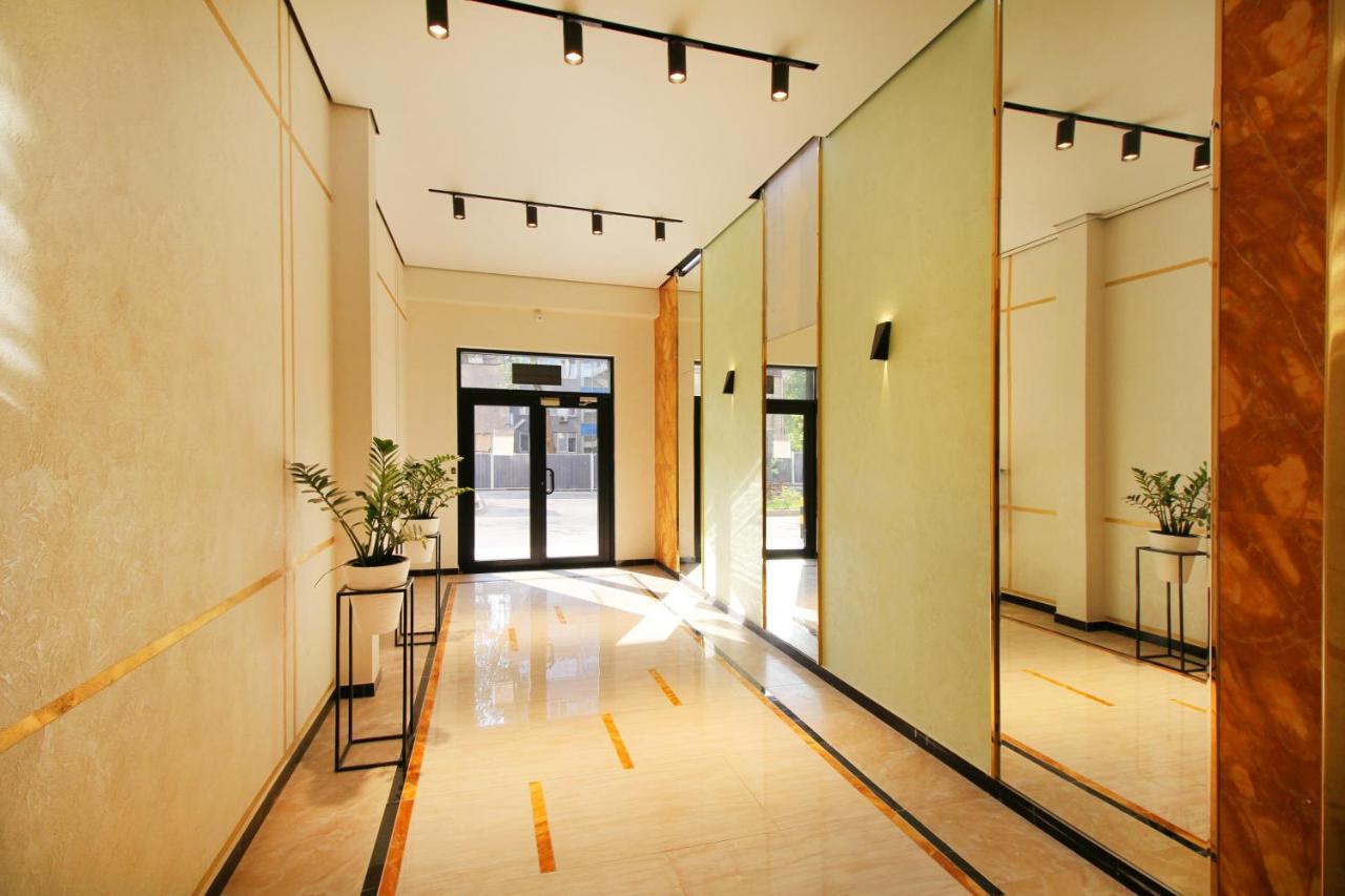 Cozy Studio In The Best Area! 5 アルマトイ エクステリア 写真